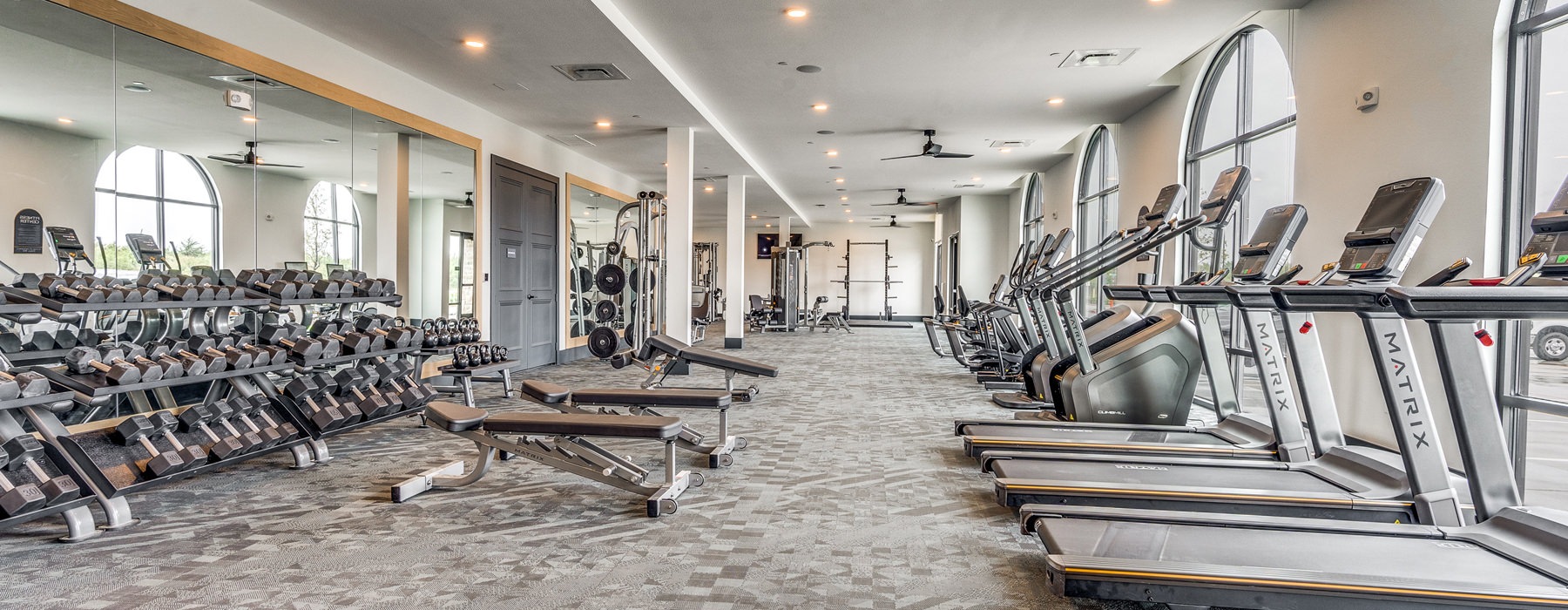 Open and well-lit fitness center